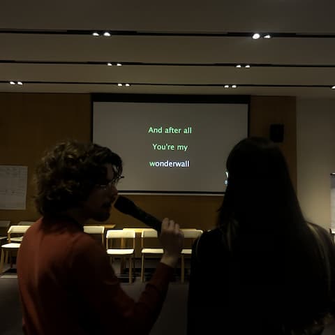 F0CC7D04-7B27-409A-B8A6-CED86F185804